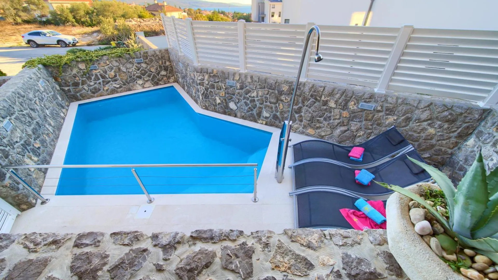 Villa Miracle 1 With Heated Pool Krk Town