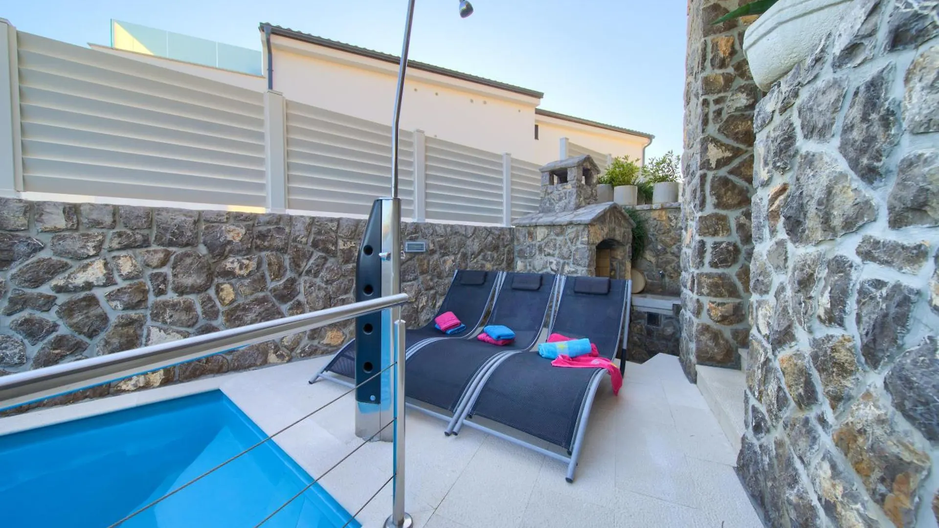 Villa Miracle 1 With Heated Pool Krk Town